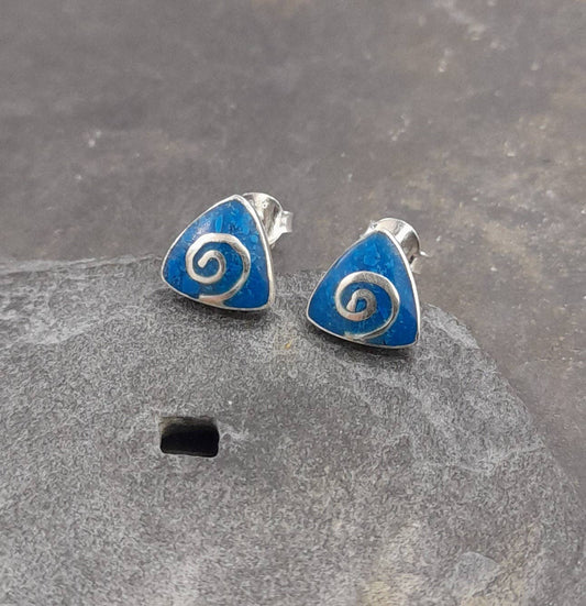 Bluelily925silver - SS725B - BLUE SWIRL WEDGE STUD 9MM